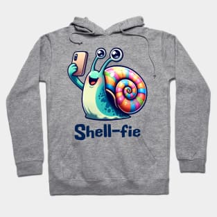 Cute happy snail taking a smartphone Shell-fie pun design Hoodie